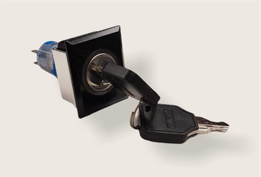 LAS1-APJ-22Y2 IŞIKSIZ ON-OFF 6P