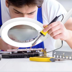 Luma Geniş Mercekli Ayaklı Büyüteç Ayarlanabilir Led Işığı