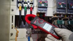 Unit UT205E 1000A Dijital Pensampermetre