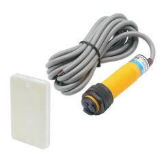 E3F-R2N2 Reflektörlü Sensör