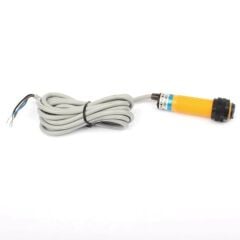 E3F-R2N2 Reflektörlü Sensör